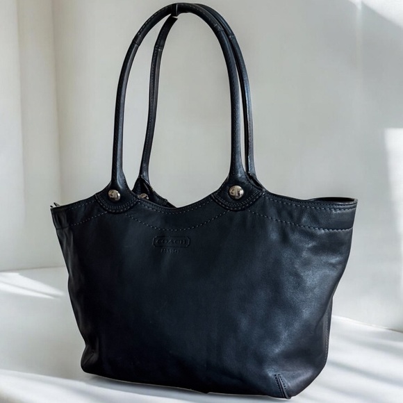 Authentic Coach Black Leather Bleeker Legacy Tote Bag! - Picture 2 of 13